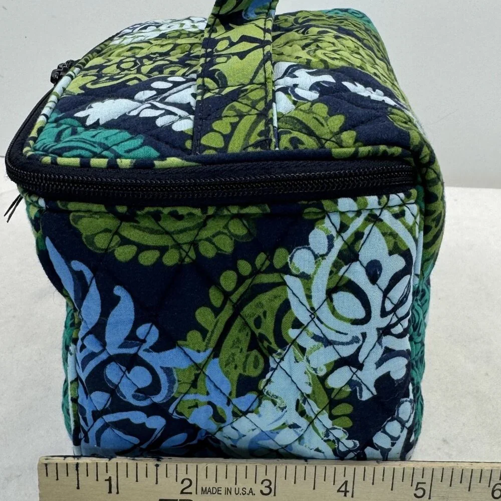 Vera Bradley Quilted Cosmetic Bag Blue Green Caribbean Sea Travel Organizer - Picture 14 of 16